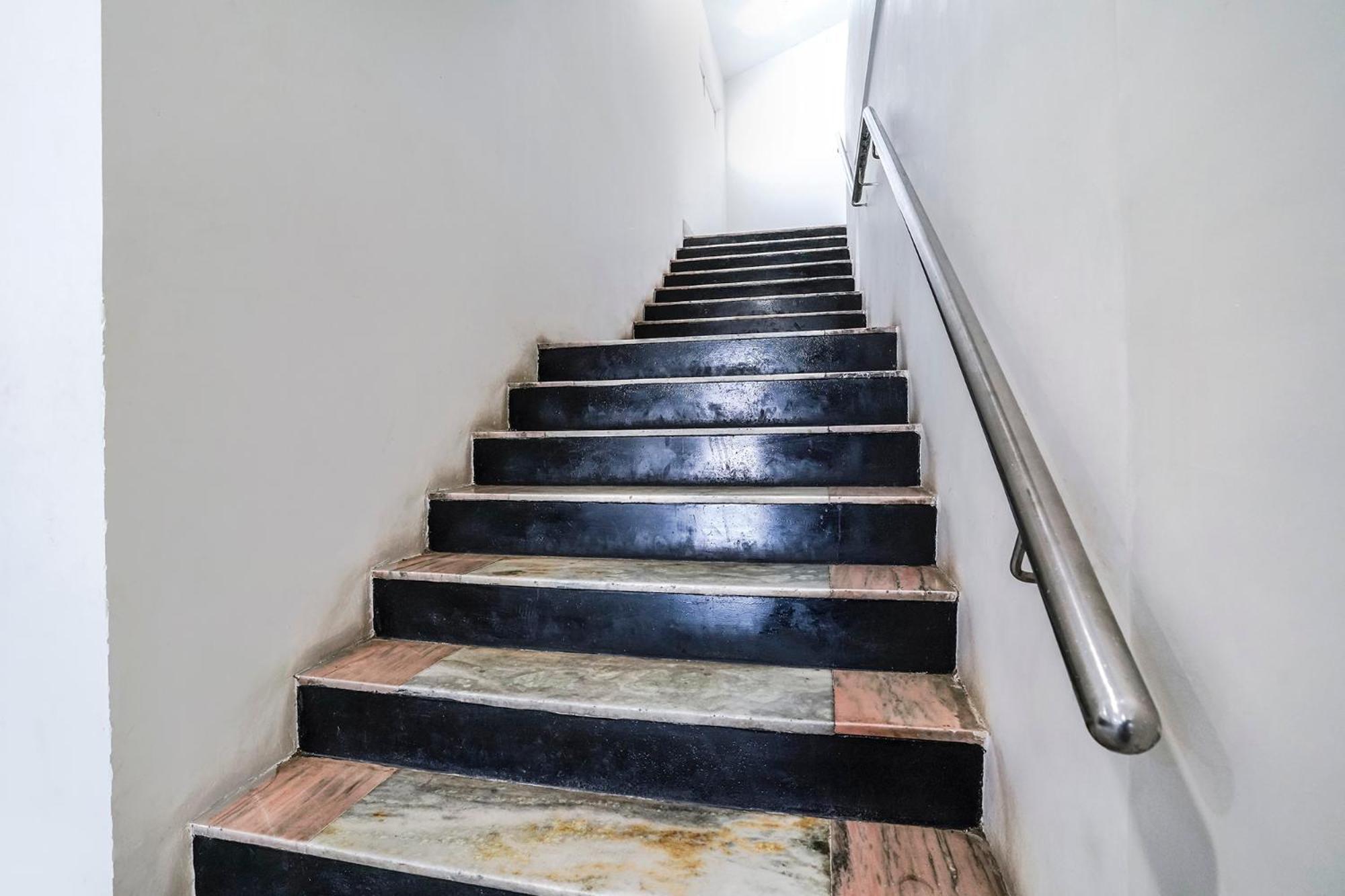 Fabexpress Raj Tourist Hotel Nashik Bagian luar foto
