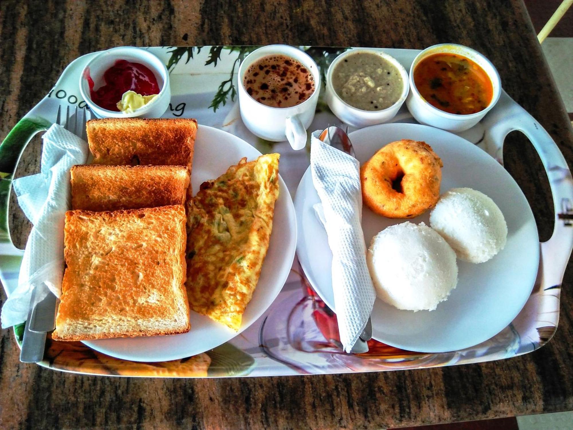Fabexpress Raj Tourist Hotel Nashik Bagian luar foto