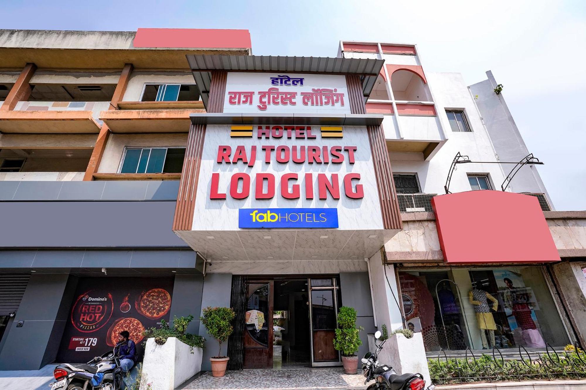 Fabexpress Raj Tourist Hotel Nashik Bagian luar foto