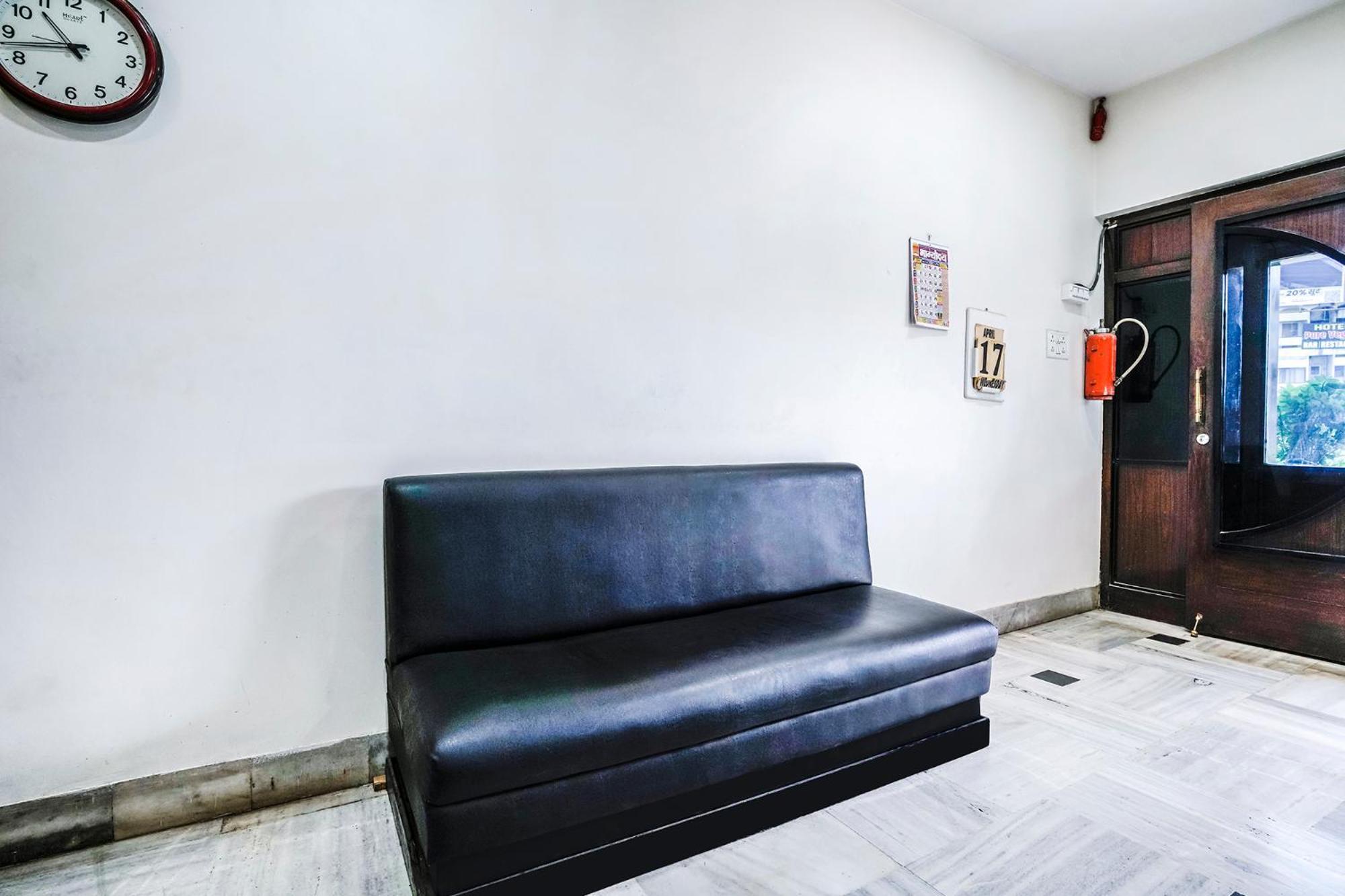 Fabexpress Raj Tourist Hotel Nashik Bagian luar foto
